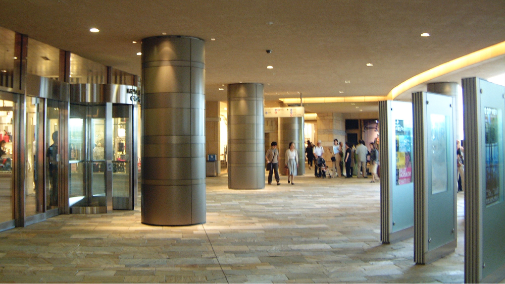 ヒルズ連絡通路